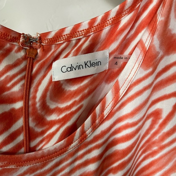 Calvin Klein| Groovy 70’s Style Wide Leg Jumpsuit in Bold Print—Size 4•••Coral - Picture 7 of 10